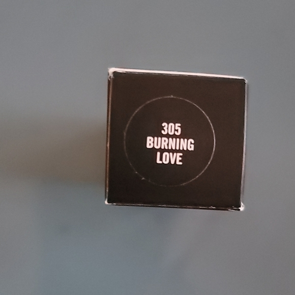 Lipstick - Picture 2 of 2